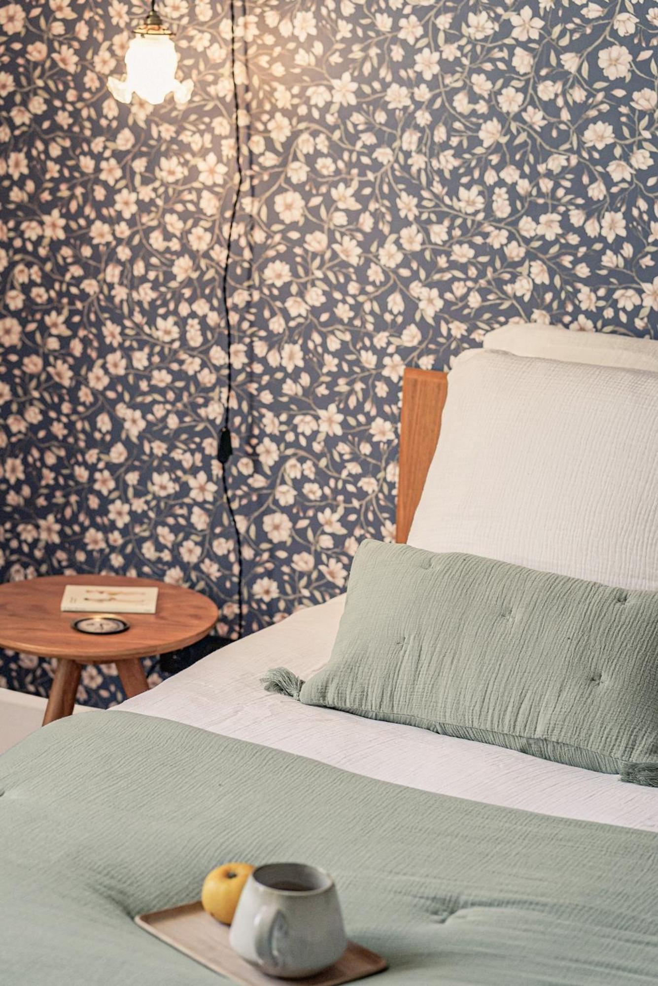 Bed and Breakfast La Nuit & Le Jour Vertheuil-en-Medoc Экстерьер фото